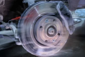 squeaky-brakes-worn-brake-disc-rotation-detail